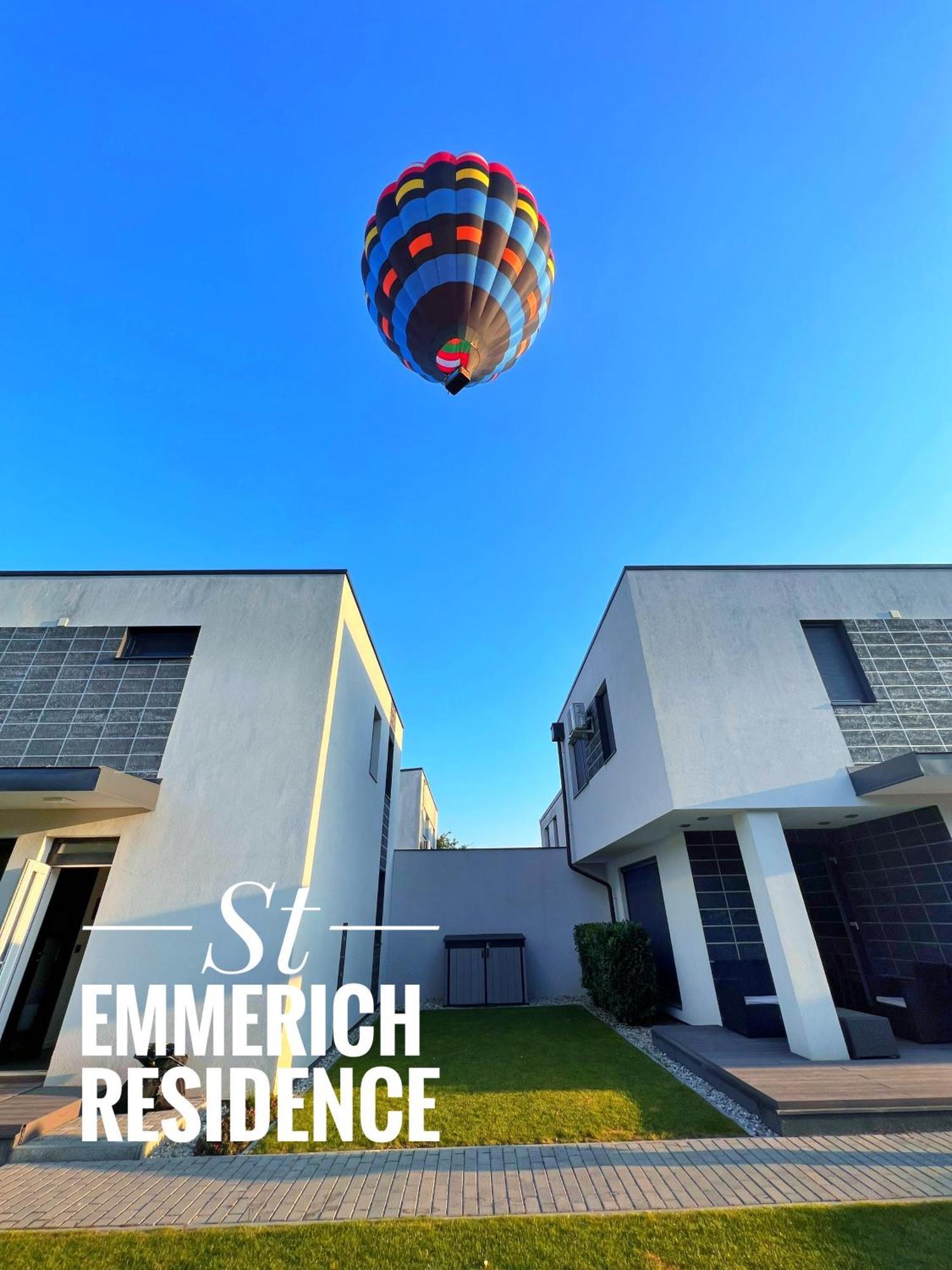 St Emmerich Residence 杰尔 外观 照片