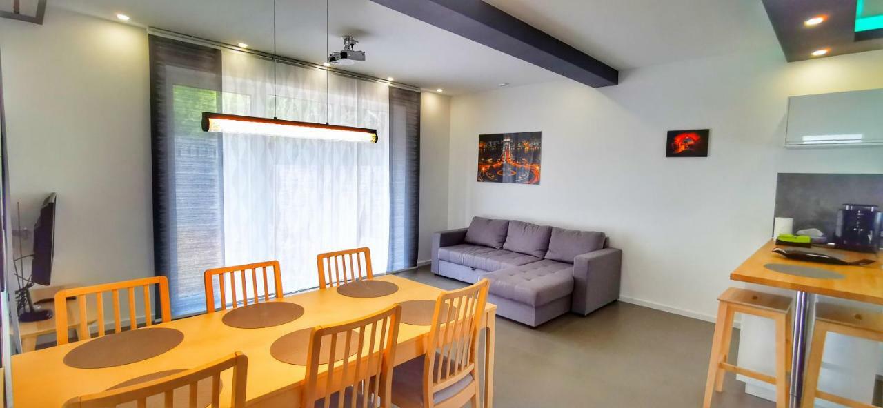 St Emmerich Residence 杰尔 外观 照片